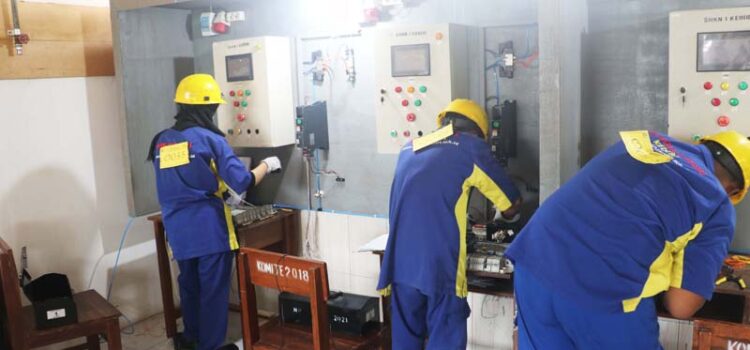 Menguji Kompetensi Siswa Melalui Kegiatan UKK