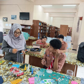 Berlatih Sekuat Tenaga, SMKN 1 Kediri Siap Menjuarai FLS3N 2025