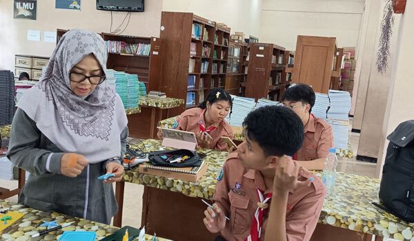 Berlatih Sekuat Tenaga, SMKN 1 Kediri Siap Menjuarai FLS3N 2025