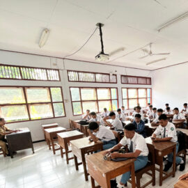 Usai Libur Panjang Idul Adha, Siswa SMK Negeri 1 Kota Kediri Tetap Semangat Menyelesaikan Asesmen Akhir Semester Genap