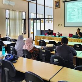 Rapat Koordinasi Kurikulum dengan Ketua Program Keahlian