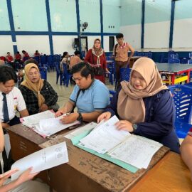 Semangat Membara Warnai Hari Terakhir Daftar Ulang Siswa Baru Tahap 4