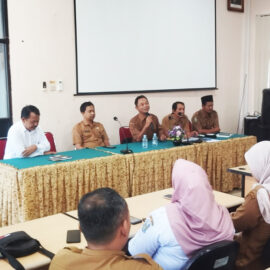 18 Mahasiswa PLP UNP Kediri Resmi Melancarkan Program Pengenalan Lapangan Persekolahan