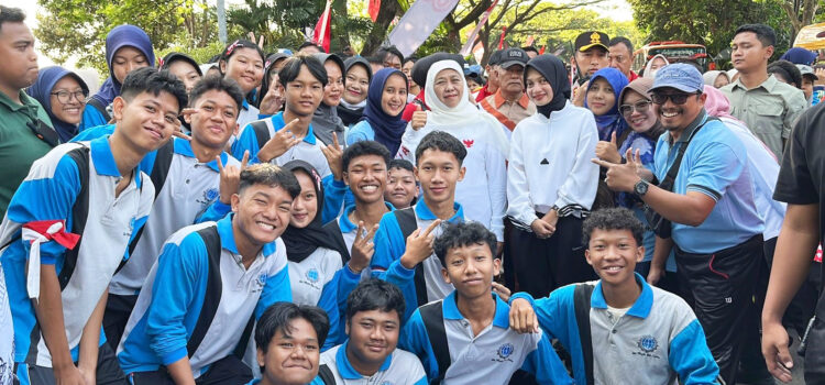 Berani Kompak! SMEKSA Warnai Jalan Sehat Cabdin Kediri HUT Ke 80 RI Dengan Semangat Juang