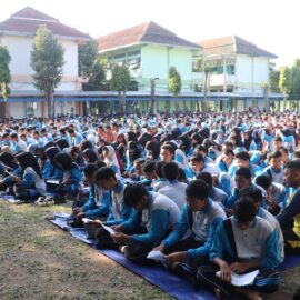 SMKN 1 Kota Kediri Jaga Tradisi, Gelar Istigosah Rutin Tiap Jumat Wage