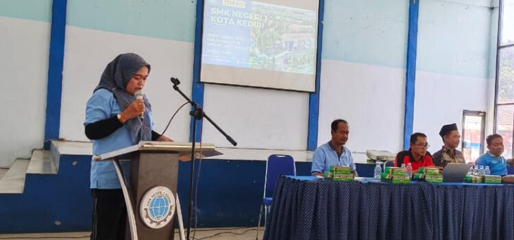 Rapat Dinas Bulan Agustus Evaluasi Pembelajaran Bulan Pertama