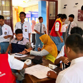 Apel Pagi hingga Skrining Kesehatan Warnai Hari Pertama SMKN 1 Kediri