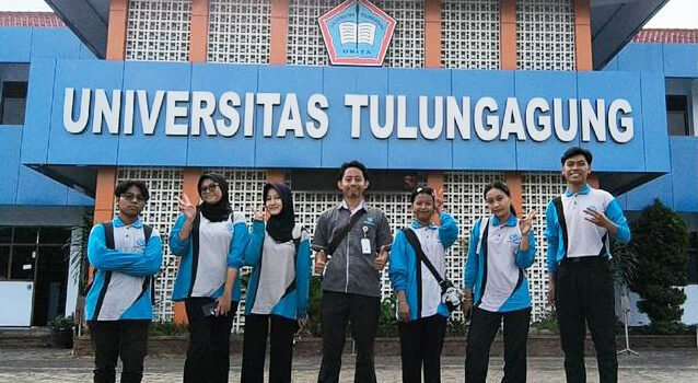 DPIB SMEKSA Tunjukkan Kreativitas di Ajang Lomba Maket Fakultas Teknik Universitas Tulungagung DPIB SMEKSA Tunjukkan Kreativitas di Ajang Lomba Maket Fakultas Teknik Universitas Tulungagung