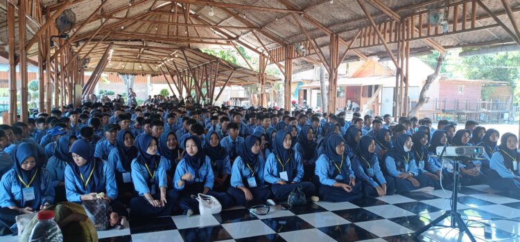 SMK Negeri 1 Kota Kediri Kunjungan Industri ke PLTU Paiton