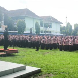 SMKN 1 Kota Kediri Resmi Memberangkatkan Siswa PKL Gelombang 2