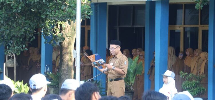 Apel Hari Pertama Masuk Sekolah Jadi Momen Peneguhan Disiplin dan Kebersamaan