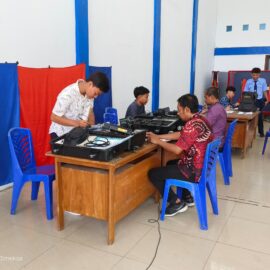 Dispendukcapil Lakukan Perekaman E-KTP untuk Siswa SMEKSA