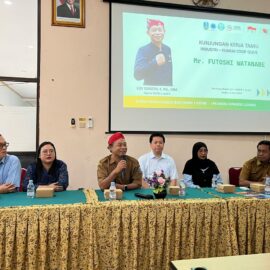 Langkah Muda SMEKSA Meniti Jembatan Sakura