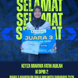 Prestasi Membanggakan! Siswi SMKN 1 Kediri Raih Juara 3 Aquathlon di Surabaya