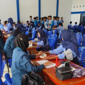 Generasi Sehat, Masa Depan Hebat: SMKN 1 Kota Kediri Bersama Puskesmas Sukorame Gelar Skrining Kesehatan