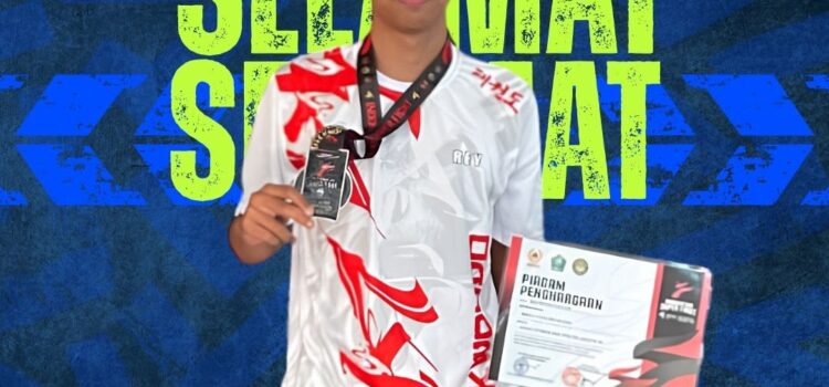 Misbach Maulidir Rayhan (X TKR 4) Raih Juara 2 Taekwondo Kyorugi Junior M-55 di Indonesia Super Fight 4 Misbach Maulidir Rayhan (X TKR 4) Raih Juara 2 Taekwondo Kyorugi Junior M-55 di Indonesia Super Fight 4